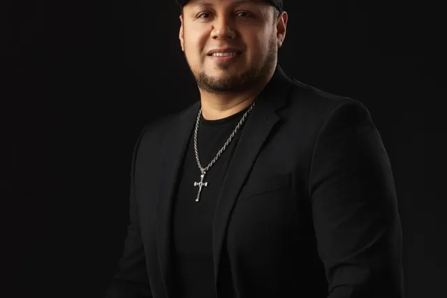 luis garcia films chicago